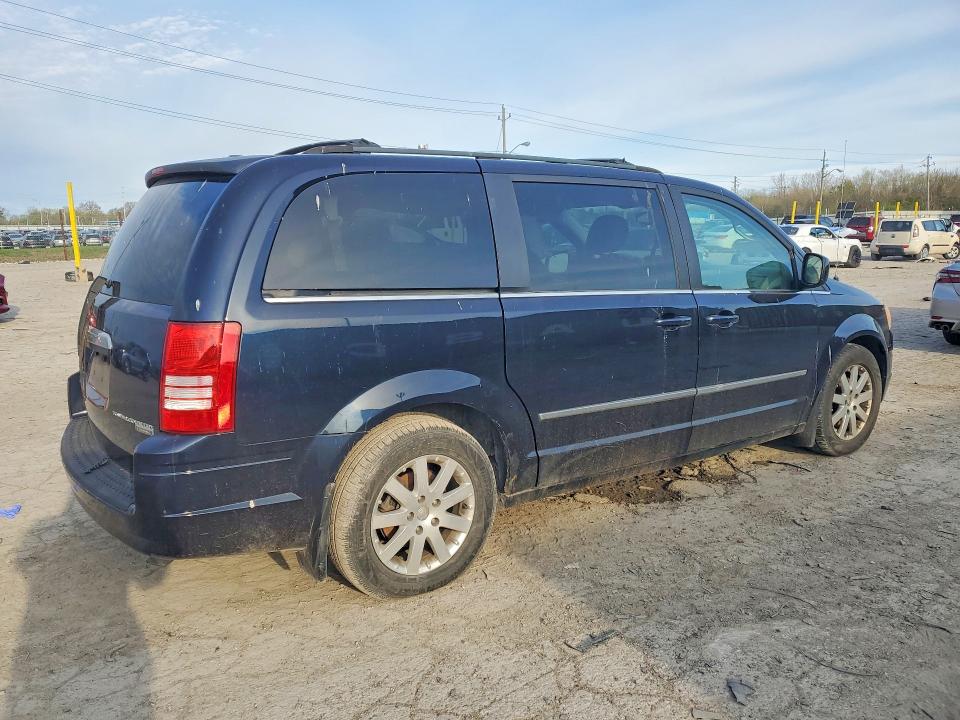 2010 Chrysler Town & Country მანქანა იყიდება აუქციონზე, vin: 2A4RR5DX2AR140862, აუქციონის ნომერი: 48225196