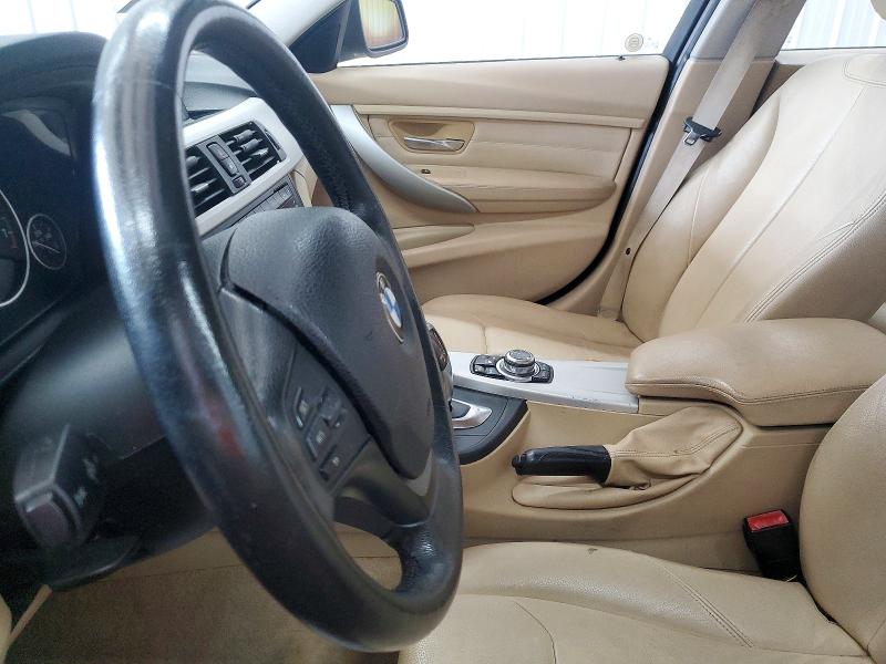 2013 Bmw 328 მანქანა იყიდება აუქციონზე, vin: WBA3B3C58DF542480, აუქციონის ნომერი: 48976156