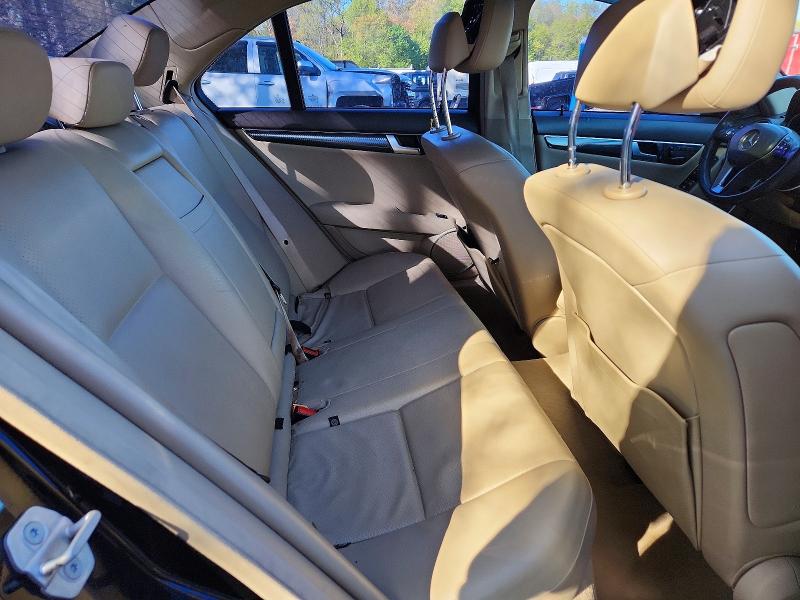 Продажа на аукционе авто 2013 Mercedes-benz C, vin: WDDGF8AB9DR297093, номер лота: 50557566