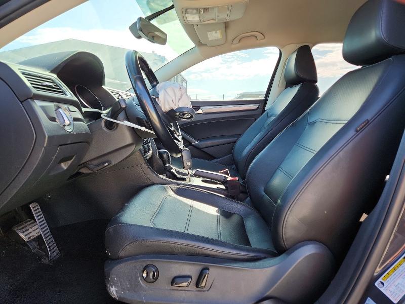 50162156 :رقم المزاد ، 1VWAA7A37JC028961 vin ، 2018 Volkswagen Passat مزاد بيع
