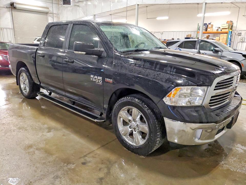 49641726 :رقم المزاد ، 1C6RR6LT7KS622390 vin ، 2019 Ram 1500 Classic مزاد بيع