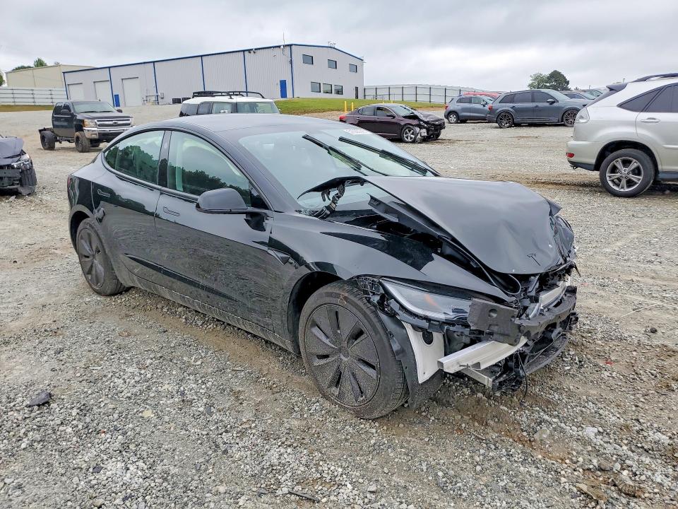 2026 Tesla Model 3 მანქანა იყიდება აუქციონზე, vin: 5YJ3E1EA3TF137056, აუქციონის ნომერი: 51085926