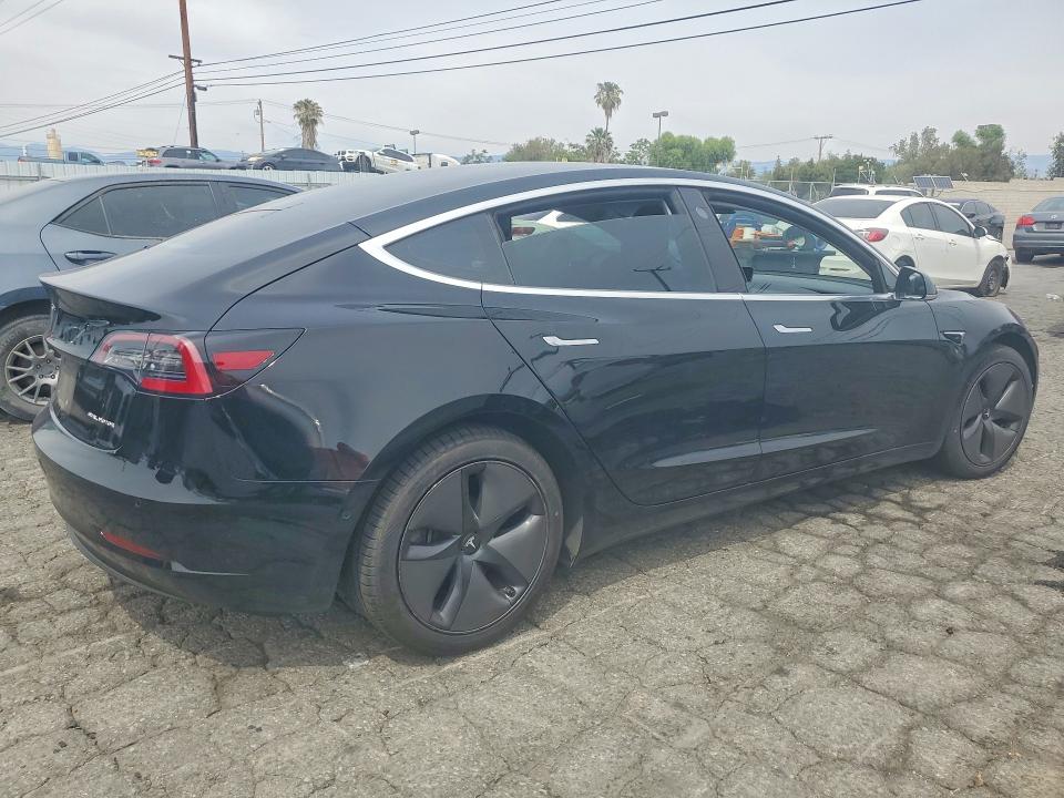 2018 Tesla Model 3 მანქანა იყიდება აუქციონზე, vin: 5YJ3E1EB0JF068073, აუქციონის ნომერი: 50101066