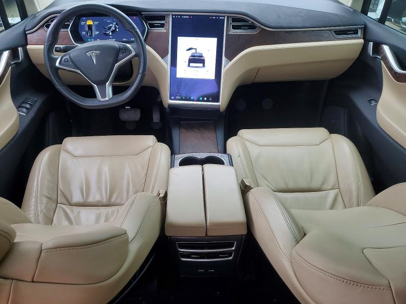 Продажа на аукционе авто 2017 Tesla Model X, vin: 5YJXCDE24HF052333, номер лота: 50042546