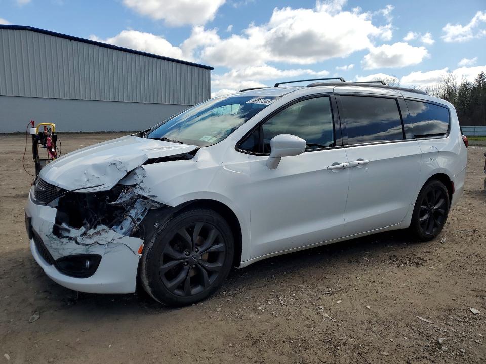 2018 Chrysler Pacifica მანქანა იყიდება აუქციონზე, vin: 2C4RC1EG2JR175285, აუქციონის ნომერი: 49817586