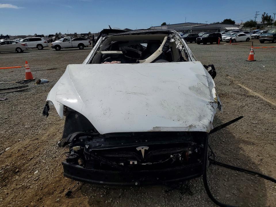 Продаж на аукціоні авто 2018 Tesla Model X, vin: 5YJXCBE24JF112993, номер лоту: 51029216