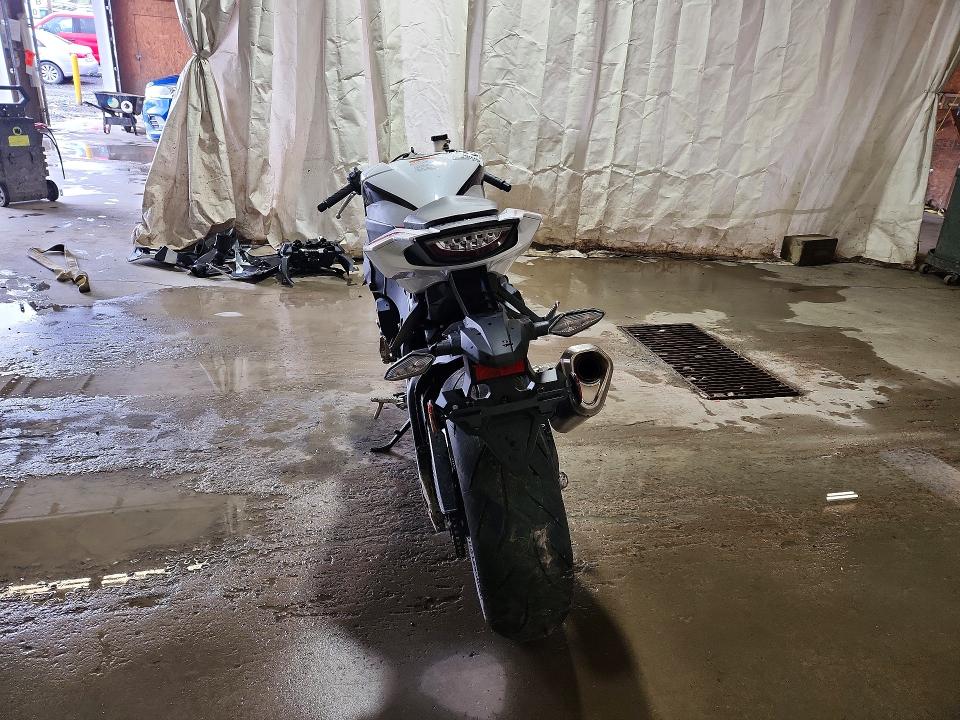 2026 Honda Cbr1000 მანქანა იყიდება აუქციონზე, vin: JH2SC7716TK900487, აუქციონის ნომერი: 51417406