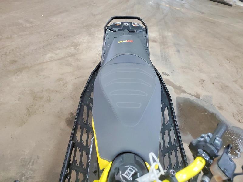 2022 Ski-doo Renegade Xrs მანქანა იყიდება აუქციონზე, vin: 2BPSDBNF6NV000028, აუქციონის ნომერი: 46187826