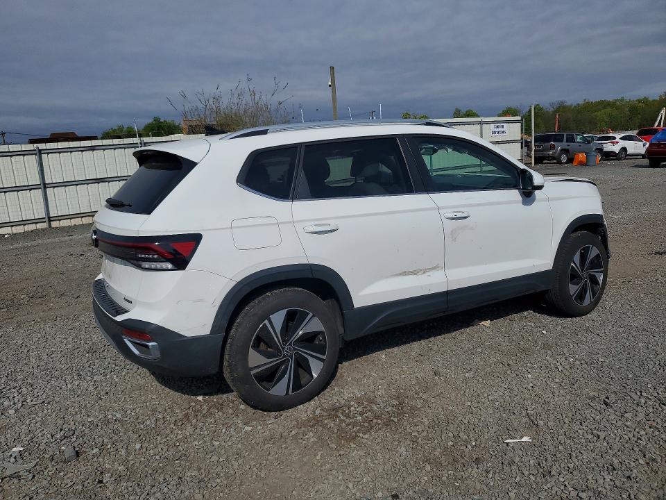 2025 Volkswagen Taos მანქანა იყიდება აუქციონზე, vin: 3VVVC7B2XSM005499, აუქციონის ნომერი: 51381906