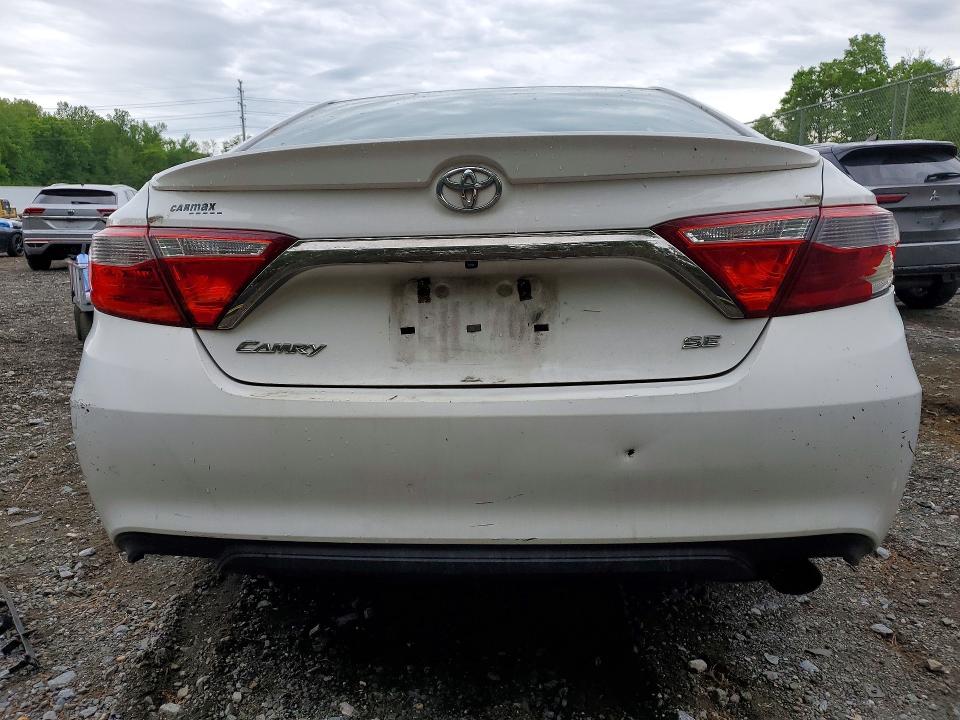 51513646 :رقم المزاد ، 4T1BF1FKXFU950174 vin ، 2015 Toyota Camry مزاد بيع