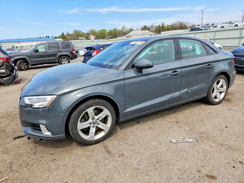 Продажа на аукционе авто 2018 Audi A3, vin: WAUAUGFF6J1068728, номер лота: 49647106