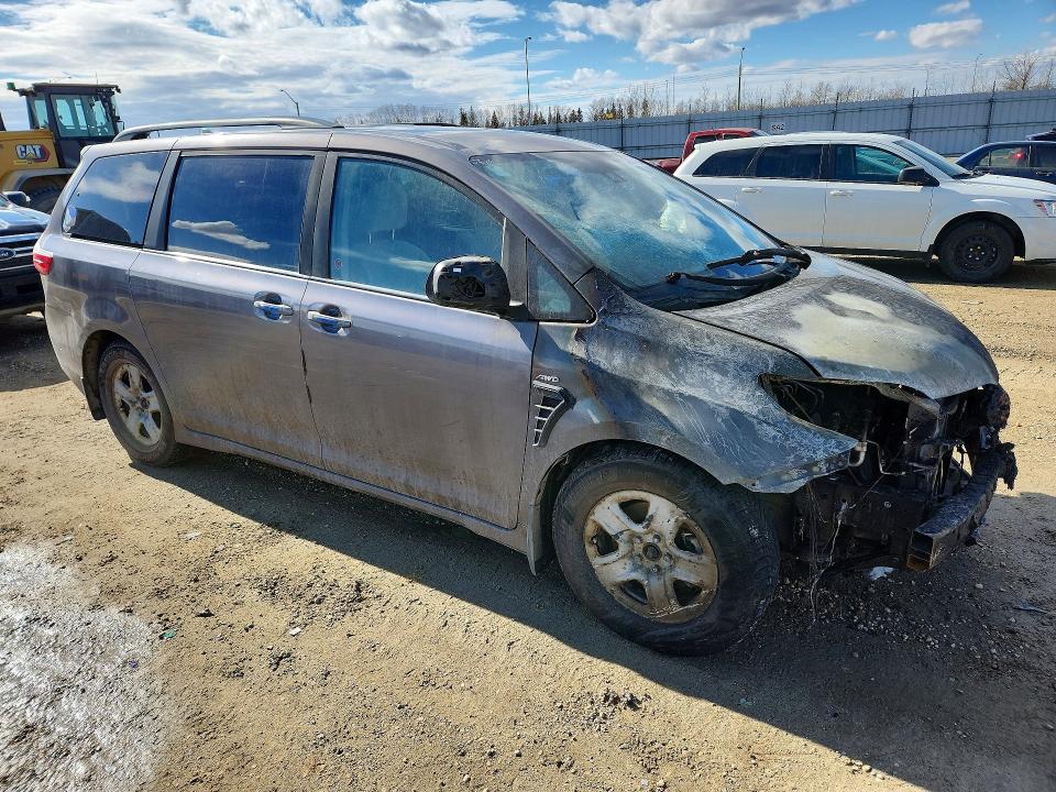 Продажа на аукционе авто 2020 Toyota Sienna, vin: 5TDJZ3DCXLS230341, номер лота: 48834436