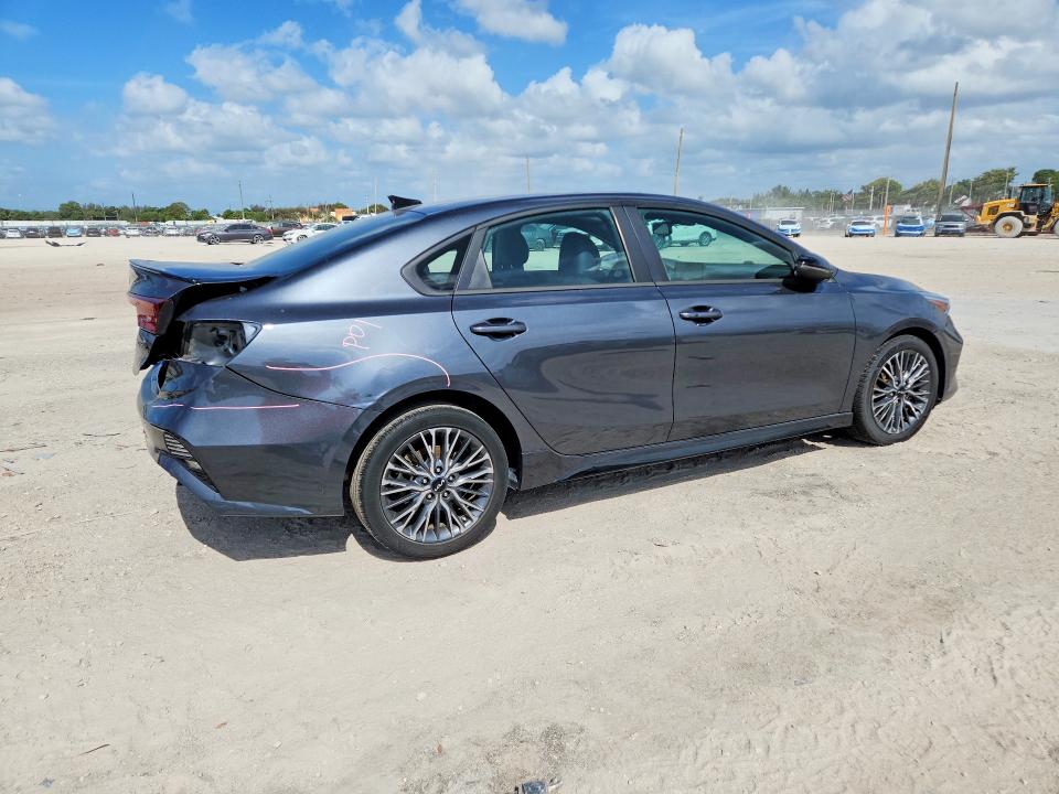 Продажа на аукционе авто 2022 Kia Forte, vin: 3KPF54AD7NE489709, номер лота: 49633916