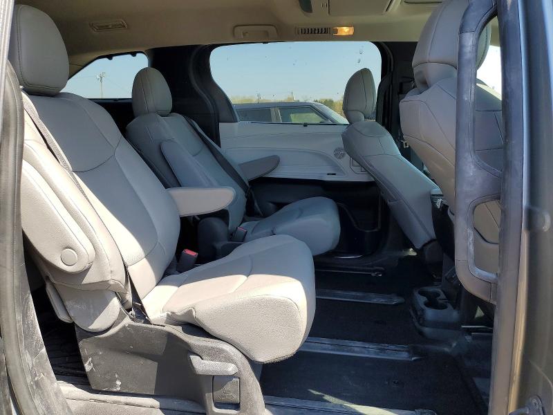 49377666 :رقم المزاد ، 5TDYSKFC3TS236511 vin ، 2026 Toyota Sienna مزاد بيع