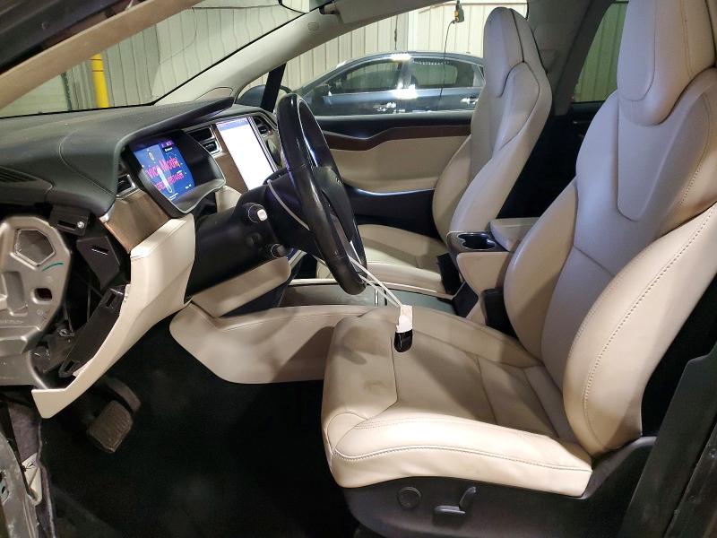 49377136 :رقم المزاد ، 5YJXCBE2XHF074499 vin ، 2017 Tesla Model X مزاد بيع