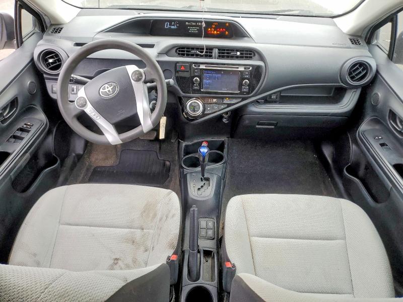 2017 Toyota Prius C მანქანა იყიდება აუქციონზე, vin: JTDKDTB3XH1598545, აუქციონის ნომერი: 51273716