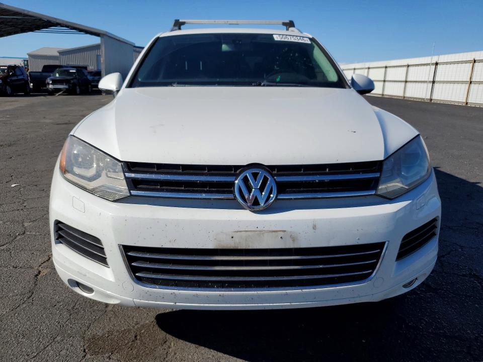 2014 Volkswagen Touareg მანქანა იყიდება აუქციონზე, vin: WVGEF9BP7ED011639, აუქციონის ნომერი: 50675346