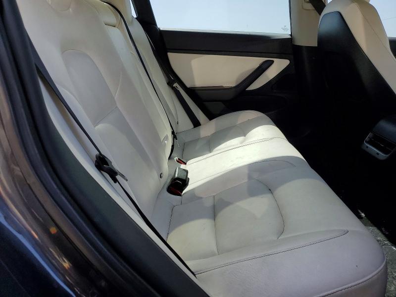 Продажа на аукционе авто 2018 Tesla Model 3, vin: 5YJ3E1EA1JF167489, номер лота: 52072576