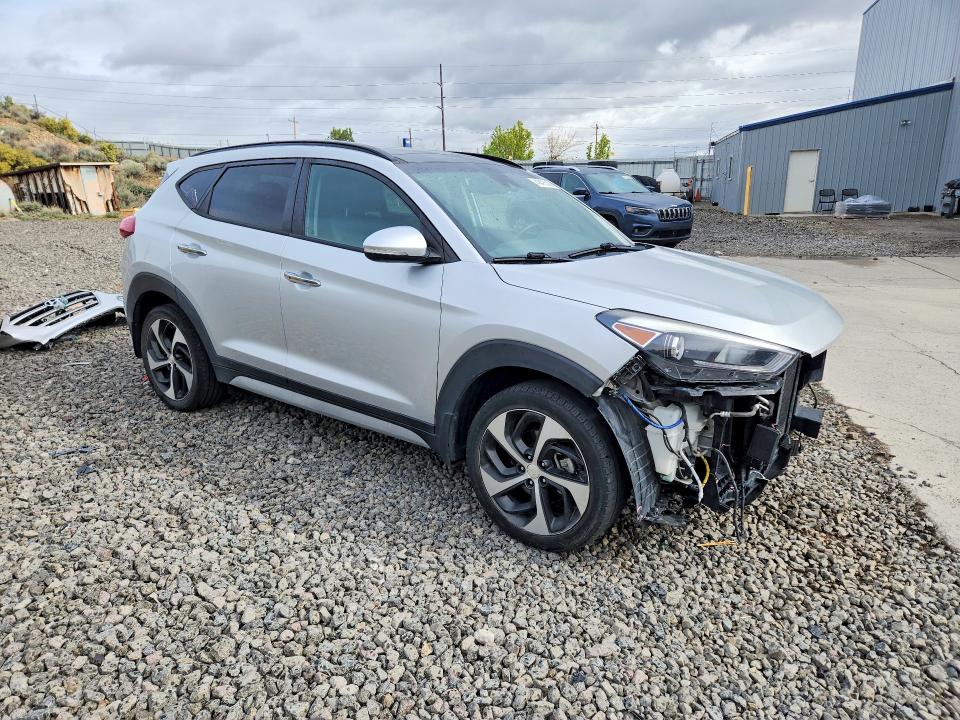 Продаж на аукціоні авто 2018 Hyundai Tucson, vin: KM8J3CA23JU653327, номер лоту: 48475336