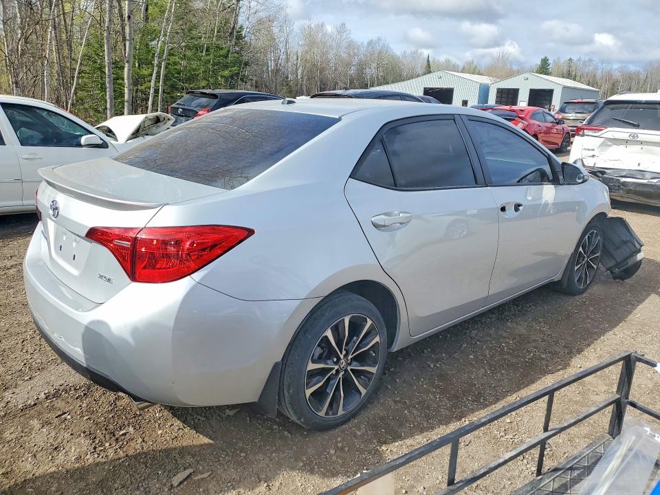 48064546 :رقم المزاد ، 2T1BURHE1JC103713 vin ، 2018 Toyota Corolla مزاد بيع
