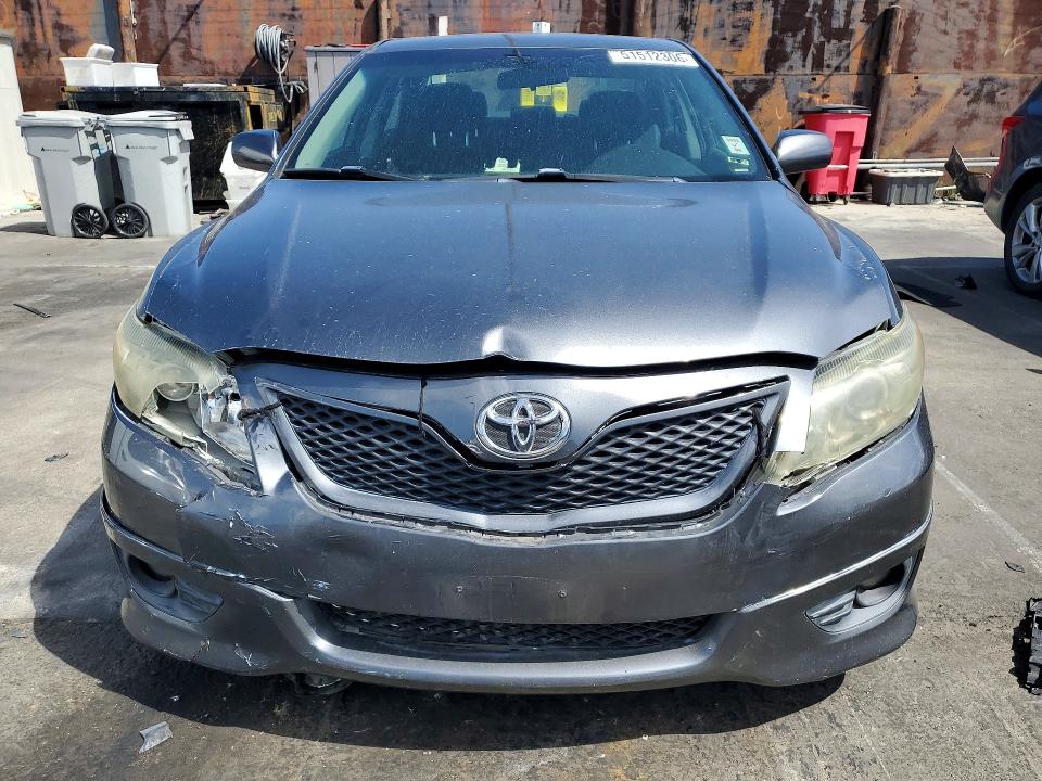 Aukcja sprzedaży 2011 Toyota Camry, vin: 4T1BF3EK7BU648221, numer aukcji: 51512306