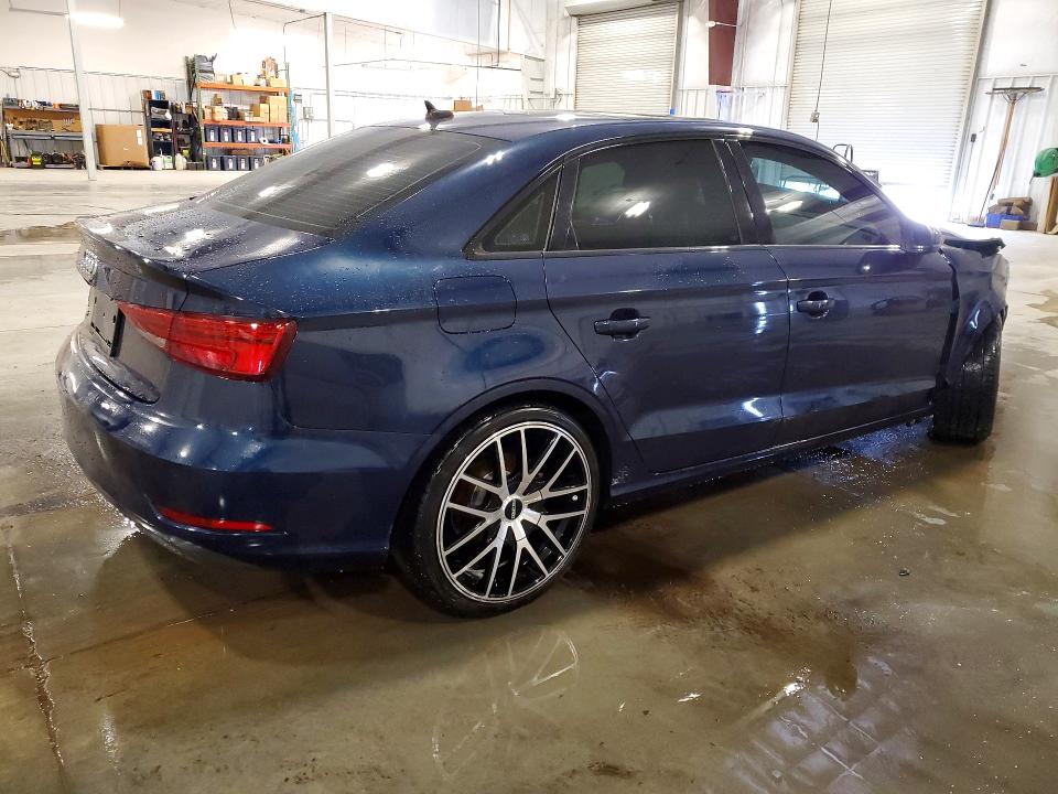 51681456 :رقم المزاد ، WAUCUGFF8LA096557 vin ، 2020 Audi A3 مزاد بيع