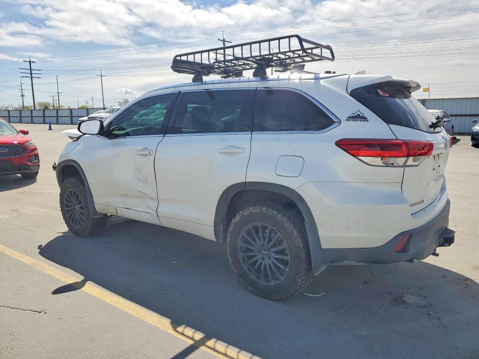 Продажа на аукционе авто 2018 Toyota Highlander, vin: 5TDJZRFH4JS883515, номер лота: 49021686
