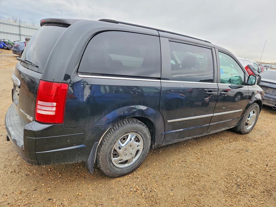 2010 Chrysler Town & Country მანქანა იყიდება აუქციონზე, vin: 2A4RR5DX7AR126441, აუქციონის ნომერი: 50528276
