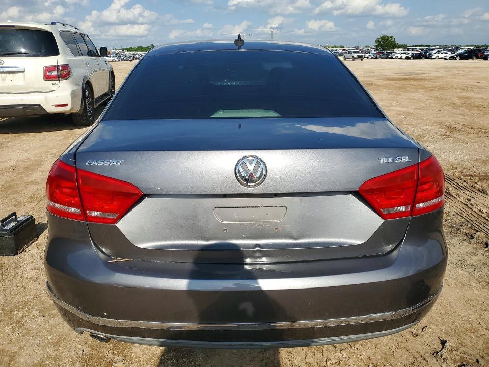 50663396 :رقم المزاد ، 1VWCN7A36CC023606 vin ، 2012 Volkswagen Passat مزاد بيع