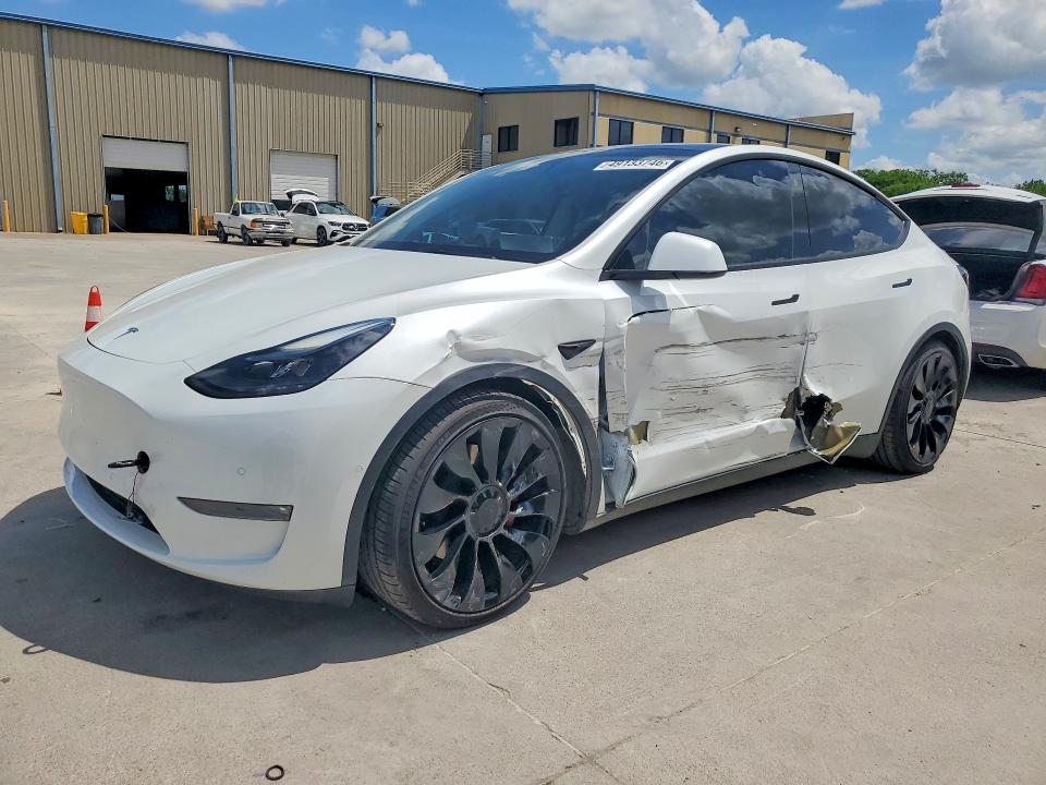 49133746 :رقم المزاد ، 7SAYGDEF3NF539534 vin ، 2022 Tesla Model Y مزاد بيع