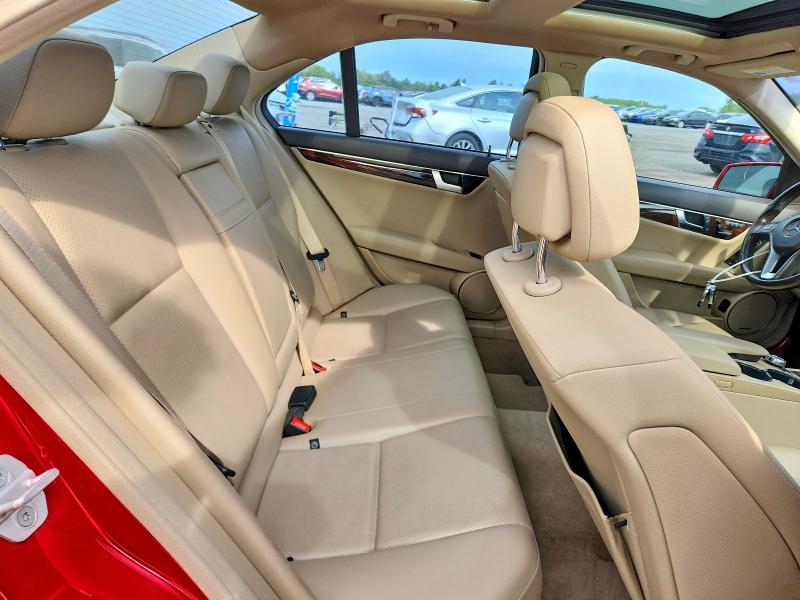 Продажа на аукционе авто 2014 Mercedes-benz C, vin: WDDGF4HB1EA945136, номер лота: 50853666