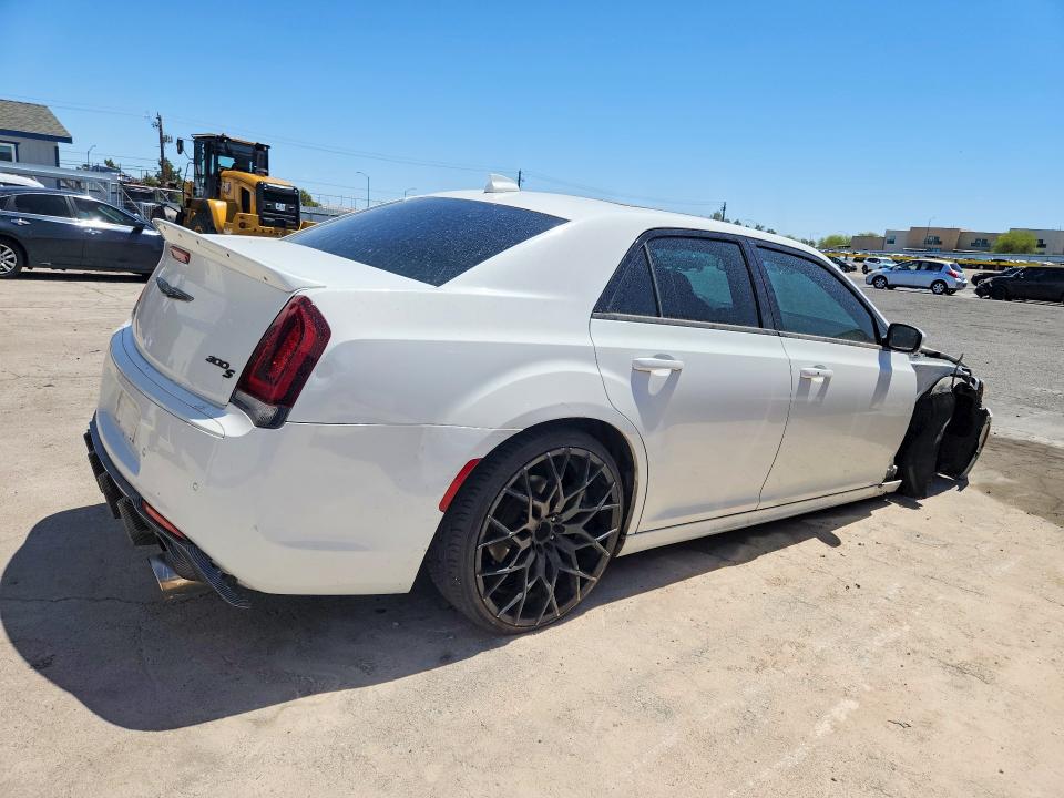 2017 Chrysler 300 მანქანა იყიდება აუქციონზე, vin: 2C3CCABT8HH557963, აუქციონის ნომერი: 51527616
