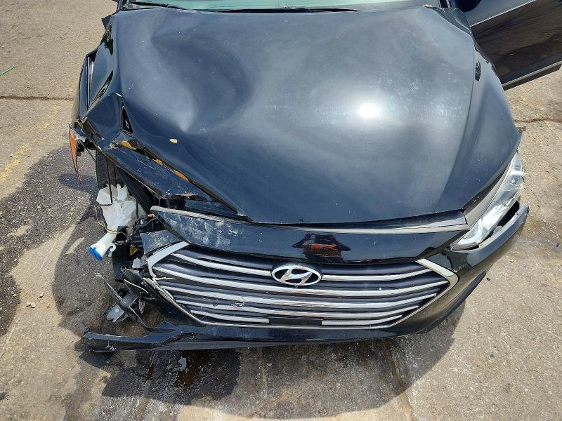 50324936 :رقم المزاد ، KMHD84LF1HU155982 vin ، 2017 Hyundai Elantra مزاد بيع