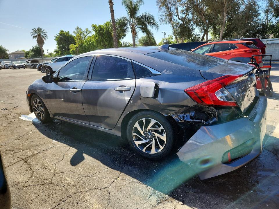 2017 Honda Civic მანქანა იყიდება აუქციონზე, vin: 2HGFC2F72HH507637, აუქციონის ნომერი: 50358126