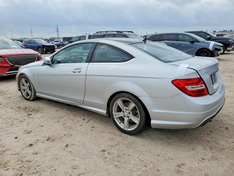 Продажа на аукционе авто 2013 Mercedes-benz C, vin: WDDGJ4HB2DG063533, номер лота: 51209776