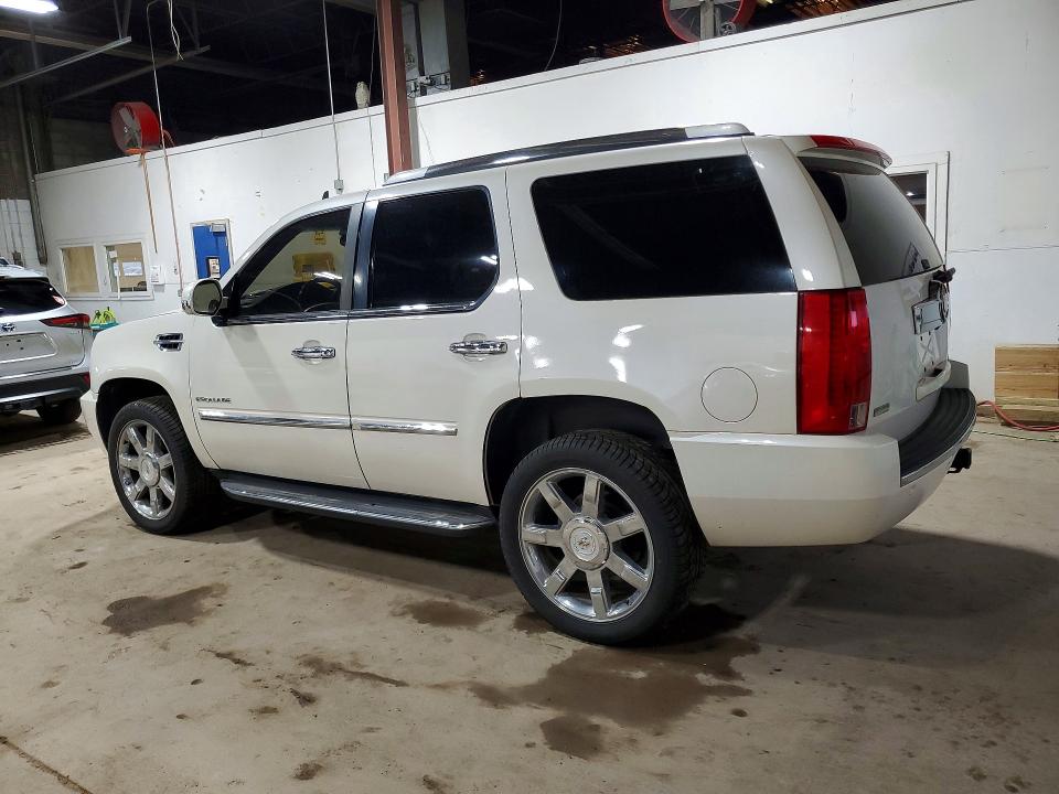 2010 Cadillac Escalade მანქანა იყიდება აუქციონზე, vin: 1GYUKBEF1AR244378, აუქციონის ნომერი: 50424066