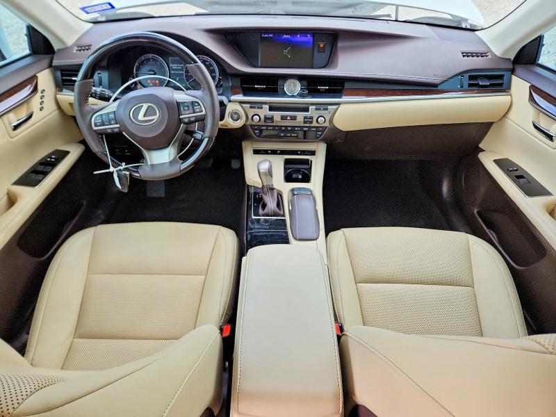 49215806 :رقم المزاد ، 58ABK1GG3JU098550 vin ، 2018 Lexus Es مزاد بيع