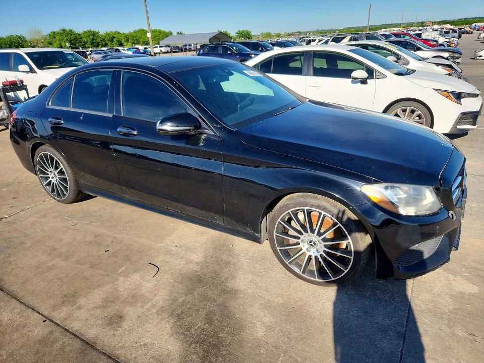 48861476 :رقم المزاد ، 55SWF4JB4HU229521 vin ، 2017 Mercedes-benz C مزاد بيع