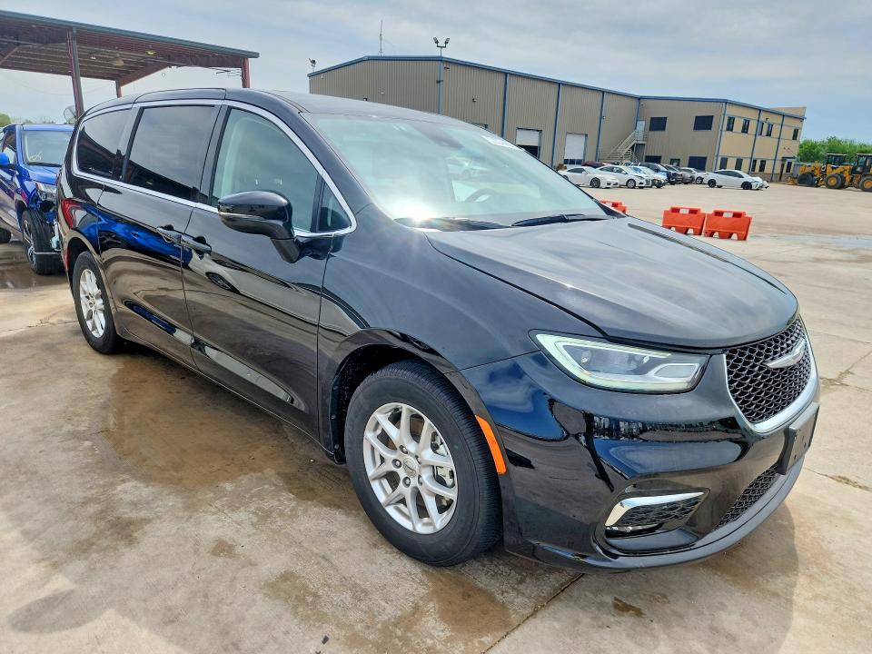 48449226 :رقم المزاد ، 2C4RC1BG8RR144252 vin ، 2024 Chrysler Pacifica مزاد بيع
