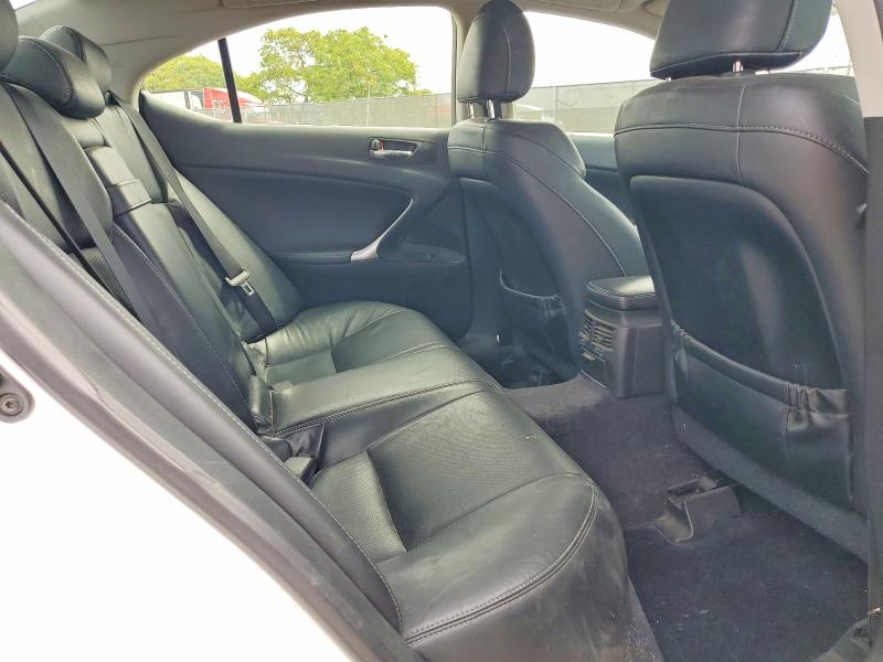 51867906 :رقم المزاد ، JTHBF5C22A5124792 vin ، 2010 Lexus Is مزاد بيع