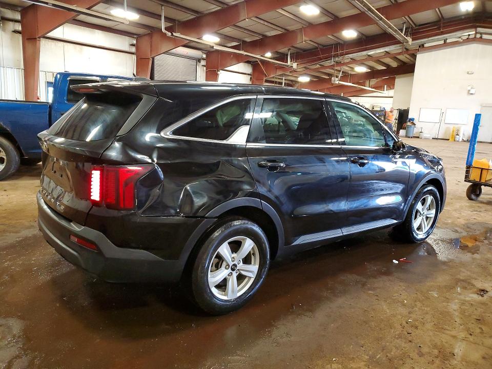 48977136 :رقم المزاد ، 5XYRG4LC6MG023170 vin ، 2021 Kia Sorento مزاد بيع