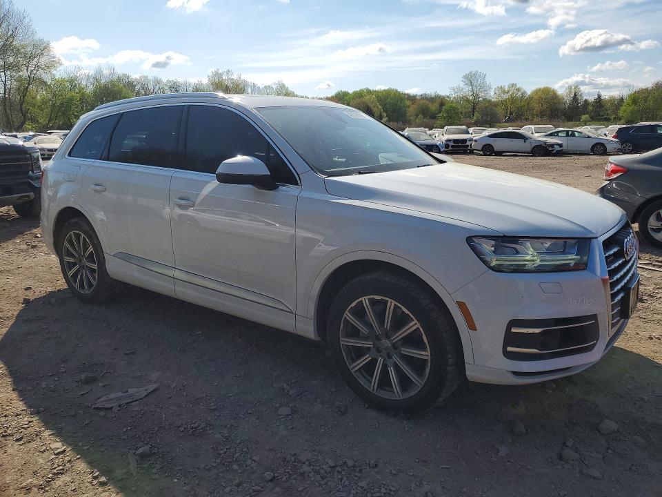 Продаж на аукціоні авто 2018 Audi Q7, vin: WA1VAAF7XJD027823, номер лоту: 49778176