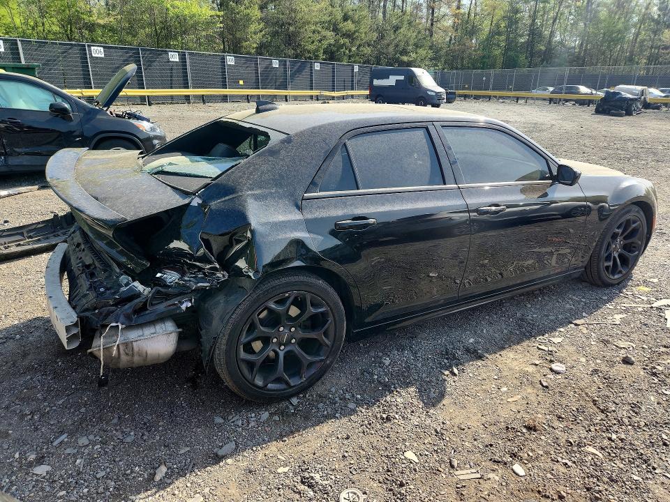 2019 Chrysler 300 მანქანა იყიდება აუქციონზე, vin: 2C3CCABT8KH581090, აუქციონის ნომერი: 49719196