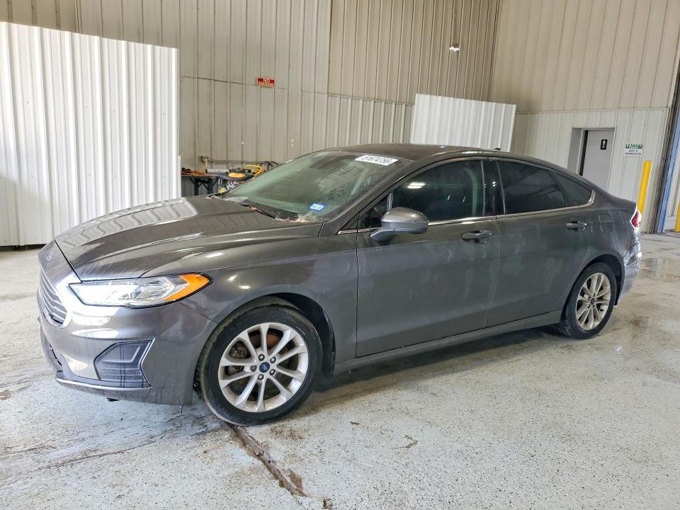 51674756 :رقم المزاد ، 3FA6P0HD4LR168456 vin ، 2020 Ford Fusion مزاد بيع