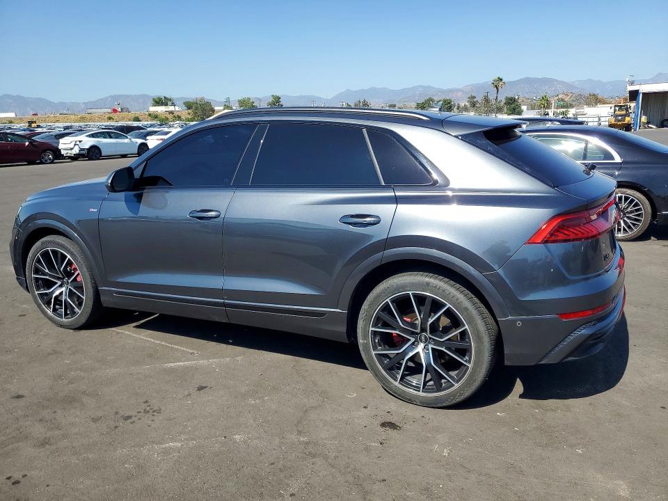 48613116 :رقم المزاد ، WA1EVAF1XMD032847 vin ، 2021 Audi Q8 مزاد بيع
