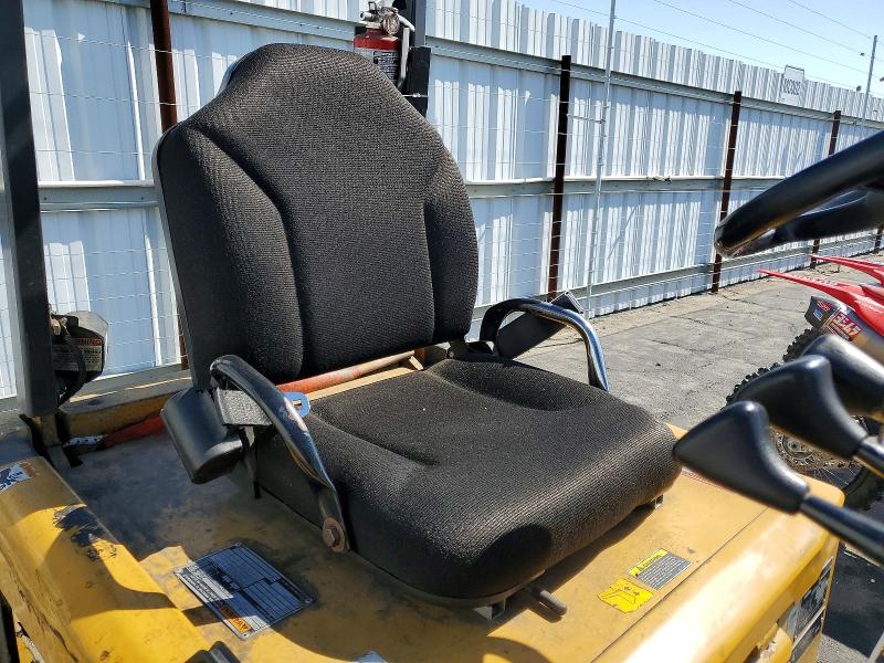 2002 Caterillar Forklift მანქანა იყიდება აუქციონზე, vin: A3EC110206, აუქციონის ნომერი: 51612776