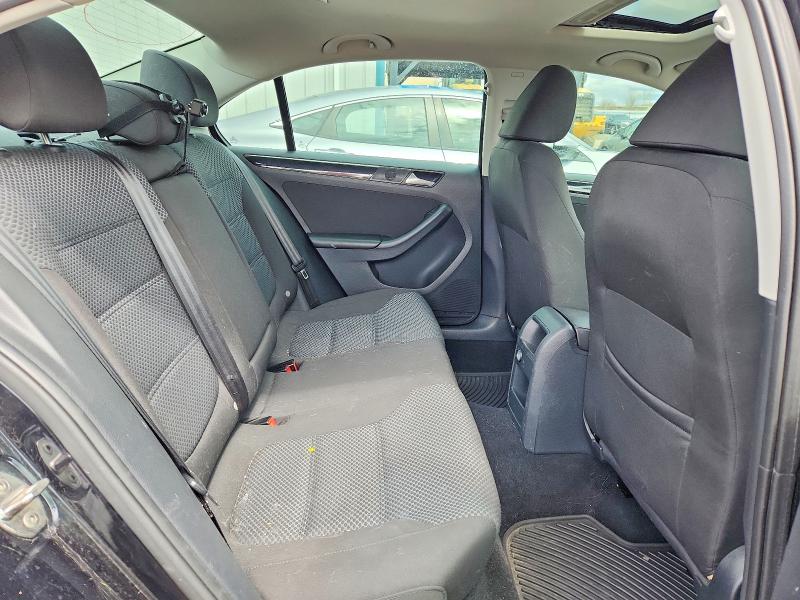 51817676 :رقم المزاد ، 3VWD07AJ5FM227057 vin ، 2015 Volkswagen Jetta مزاد بيع