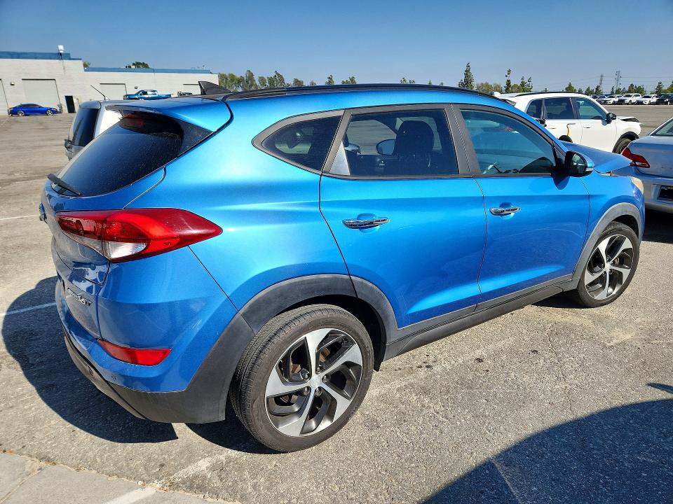 49002486 :رقم المزاد ، KM8J33A27GU203821 vin ، 2016 Hyundai Tucson مزاد بيع