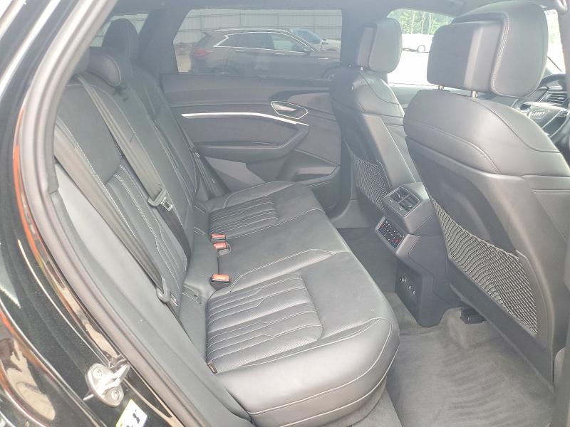 2022 Audi E-tron მანქანა იყიდება აუქციონზე, vin: WA1VABGE4NB040748, აუქციონის ნომერი: 51366566