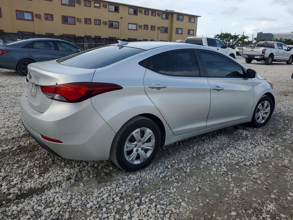 Продажа на аукционе авто 2016 Hyundai Elantra, vin: 5NPDH4AEXGH765483, номер лота: 47924156